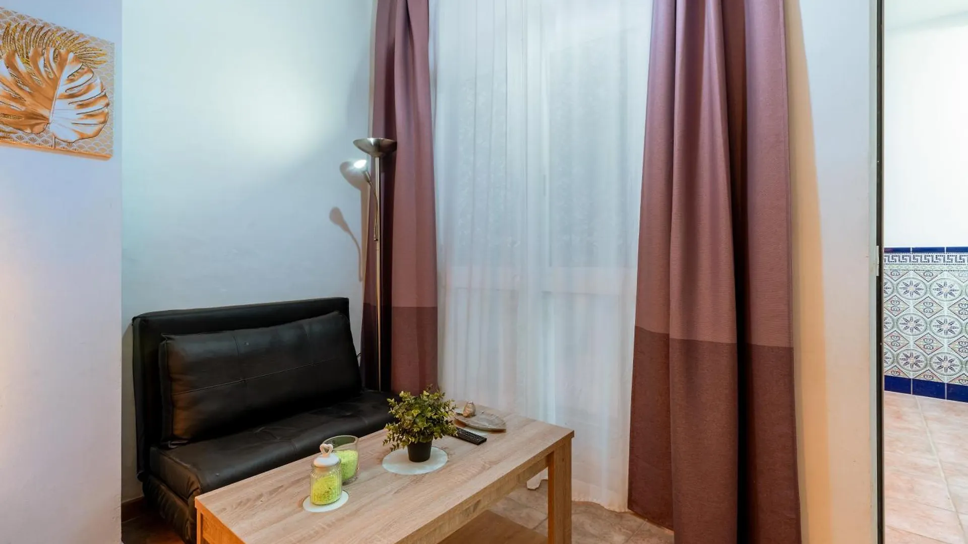 Apartman Estudio Ideal Para Parejas En Triana! Sevilla