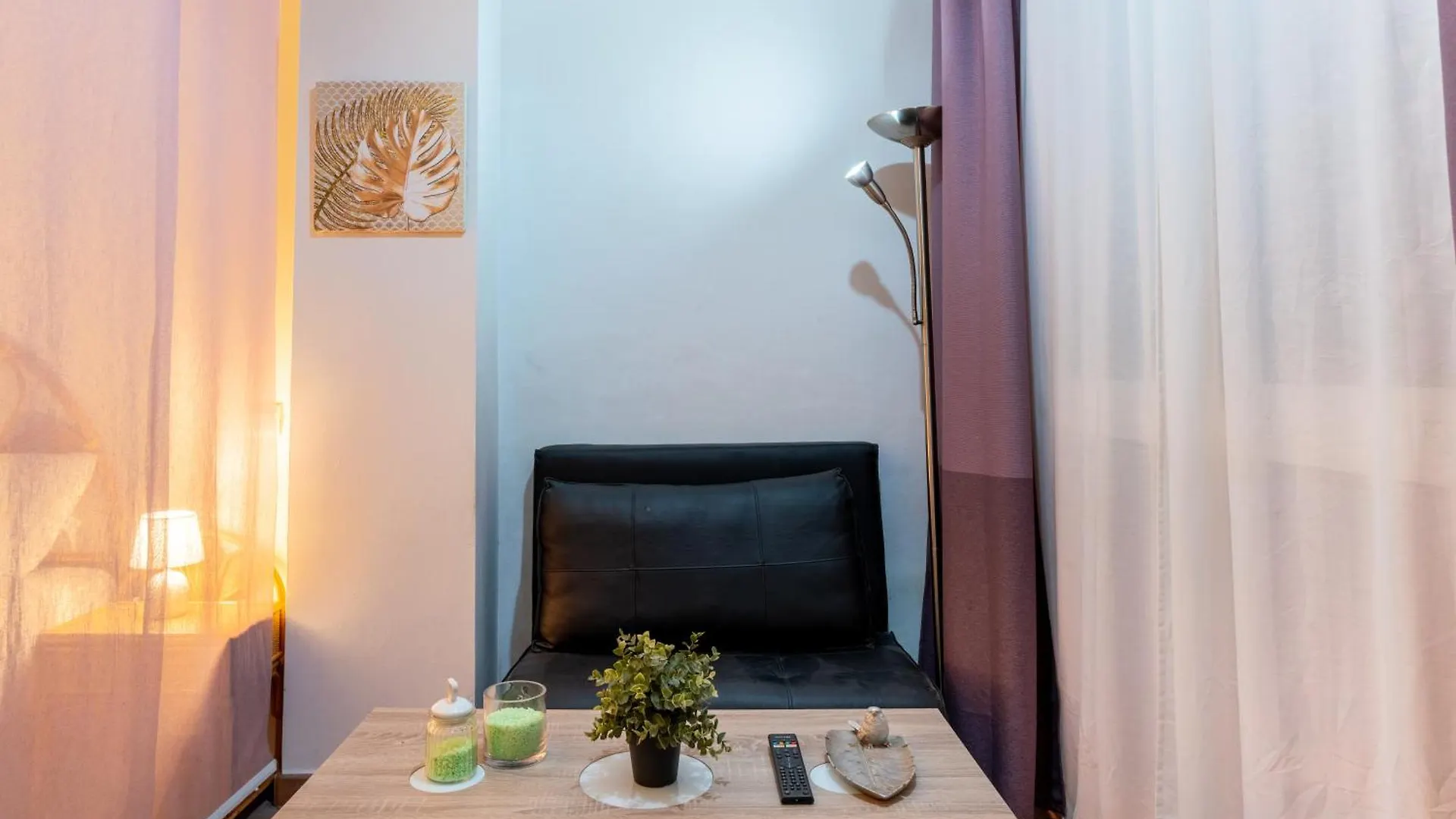 Estudio Ideal Para Parejas En Triana! Sevilla